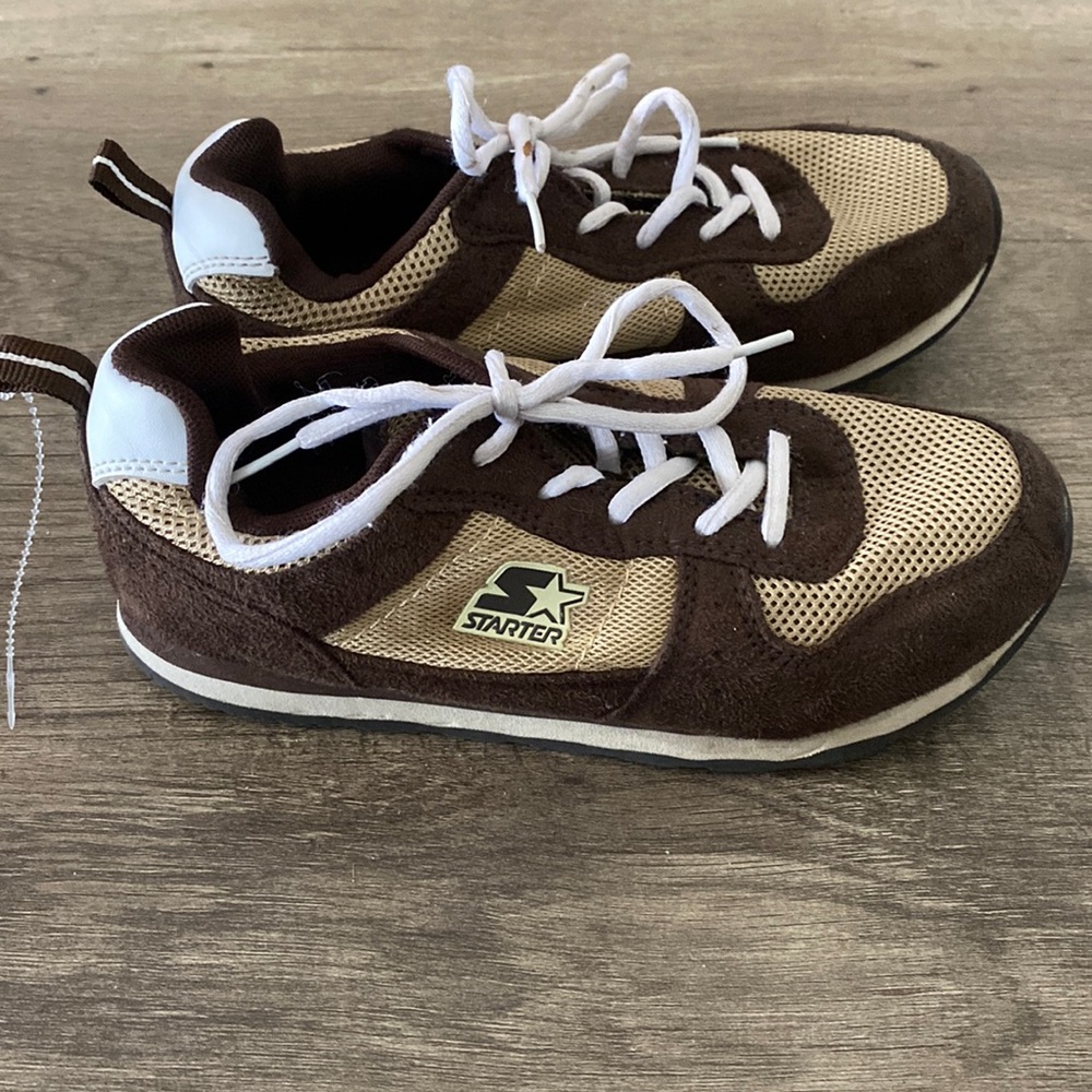 Starter Kyle brown sneakers size 2